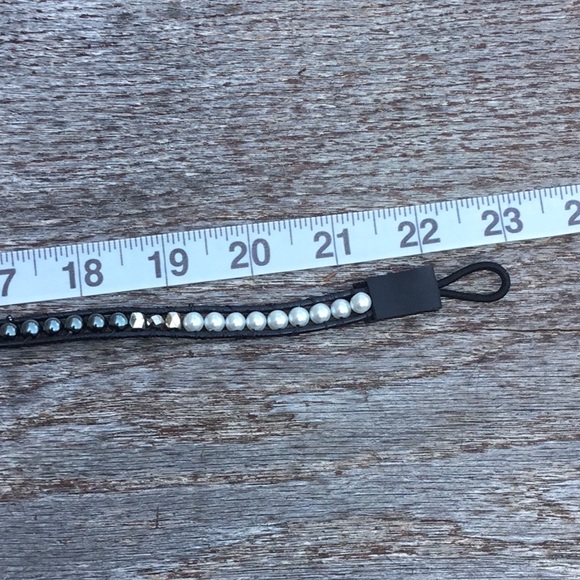 🥂 Shades of gray pearl wrap bracelet - Picture 4 of 5